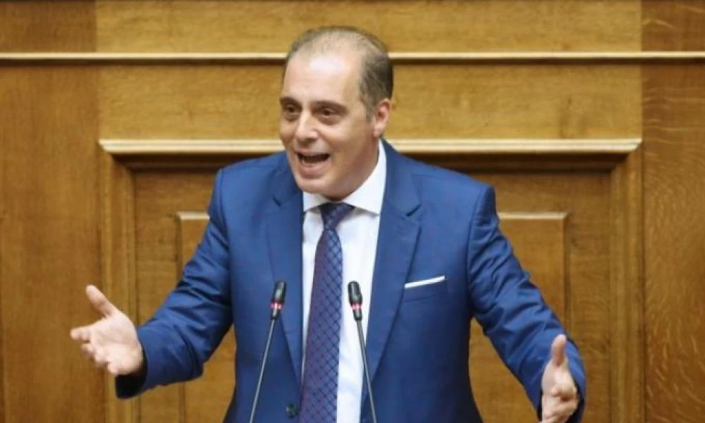 Προτασή Βελόπουλου για μεταναστευτικό: Να τοποθετηθούν αμυντικές νάρκες